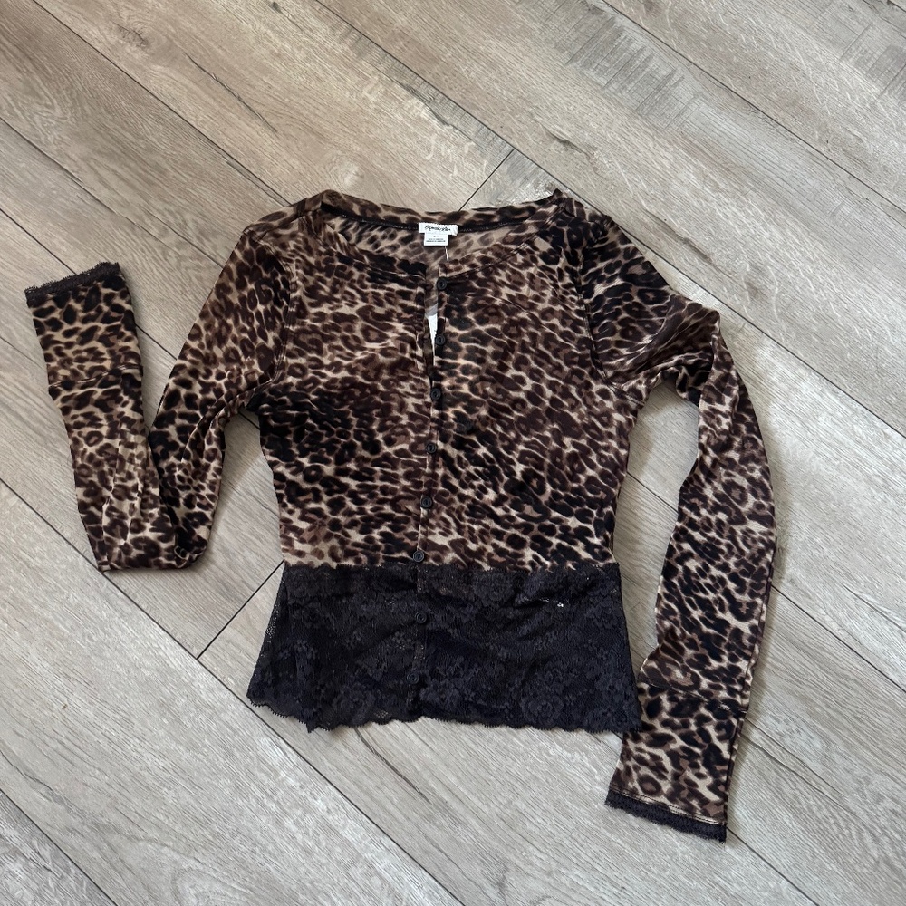 NWT Kimchi Blue sheer leopard button down